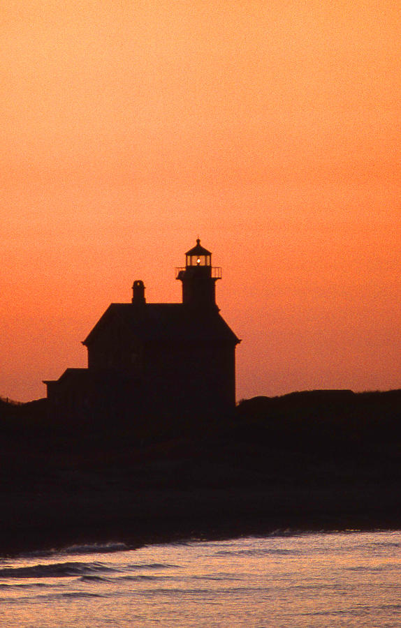 Block Island North West Lighthouse Sunset Photograph by Skip Willits