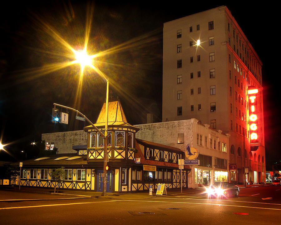 Coos Bay Photograph - Blue Heron Bistro In Coos Bay Oregon by Gary Rifkin Coos Bay Photograph - Blue Heron Bistro In Coos Bay Oregon by Gary Rifkin