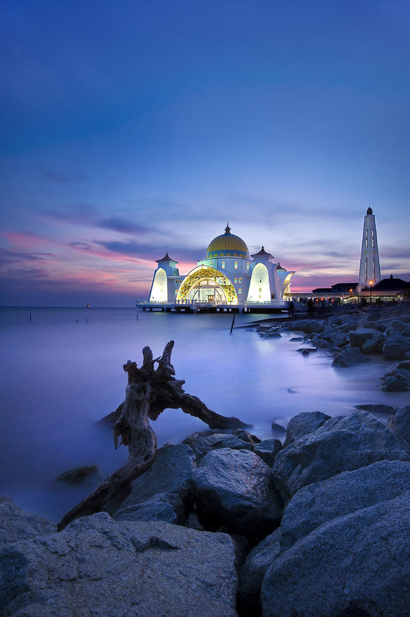 Blue hour at the Mosque Photograph by Ng Hock How