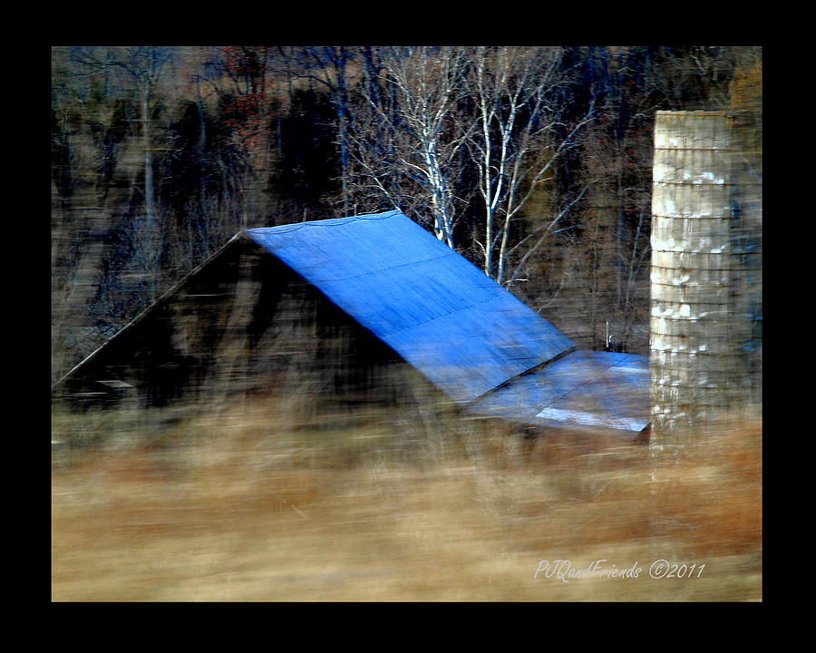 Blue Roof Barn Photograph by PJQandFriends Photography