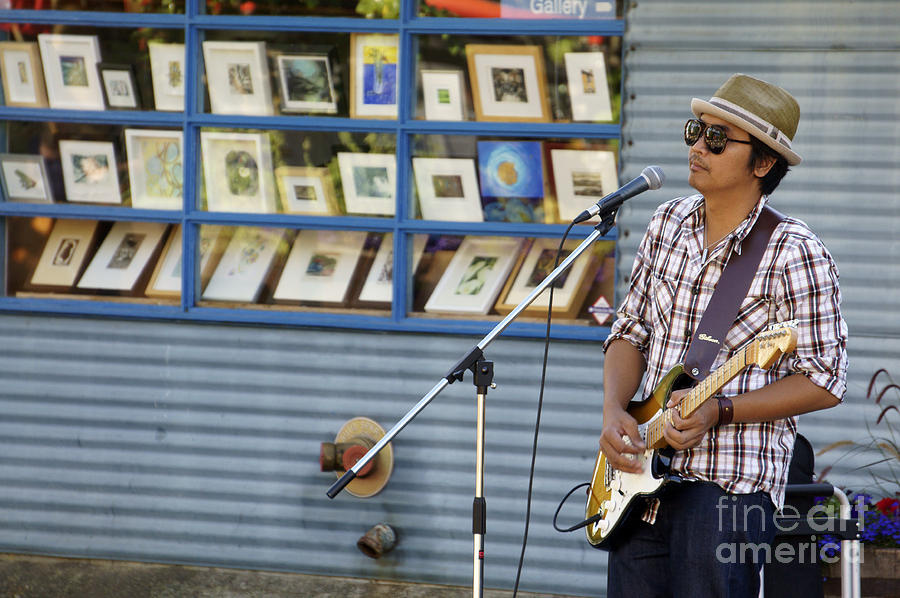 Blues Guitarist Photograph by John  Mitchell