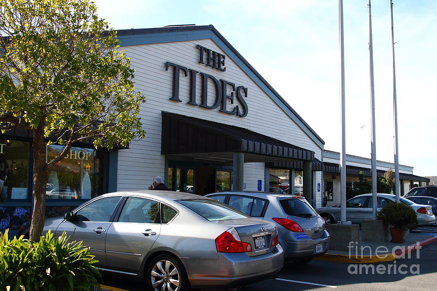 Bodega Bay . Town of Bodega . The Tides Wharf Restaurant . 7D12412 Photograph by Wingsdomain Art and Photography