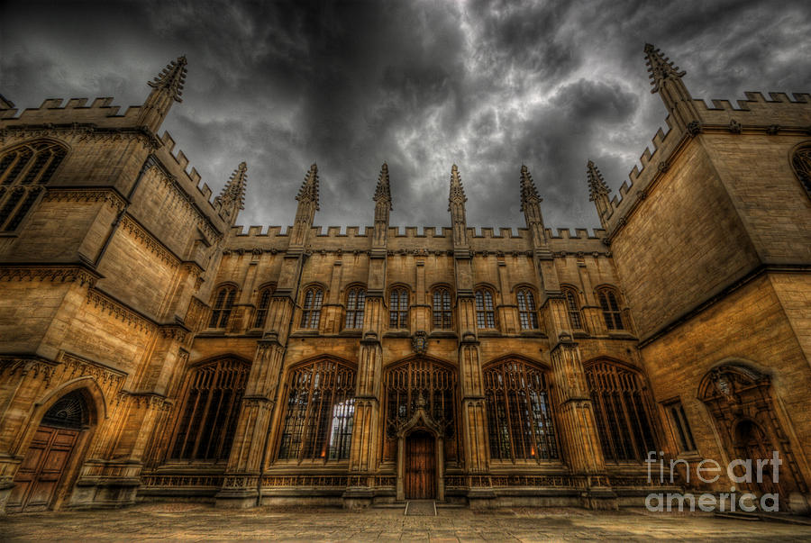 Bodleian Library Photograph by Yhun Suarez