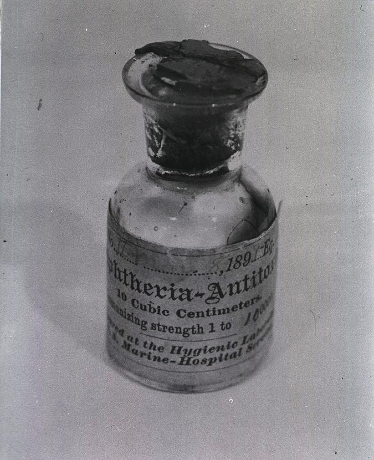 Bottle Of Diphtheria Antitoxin Dated Photograph by Everett