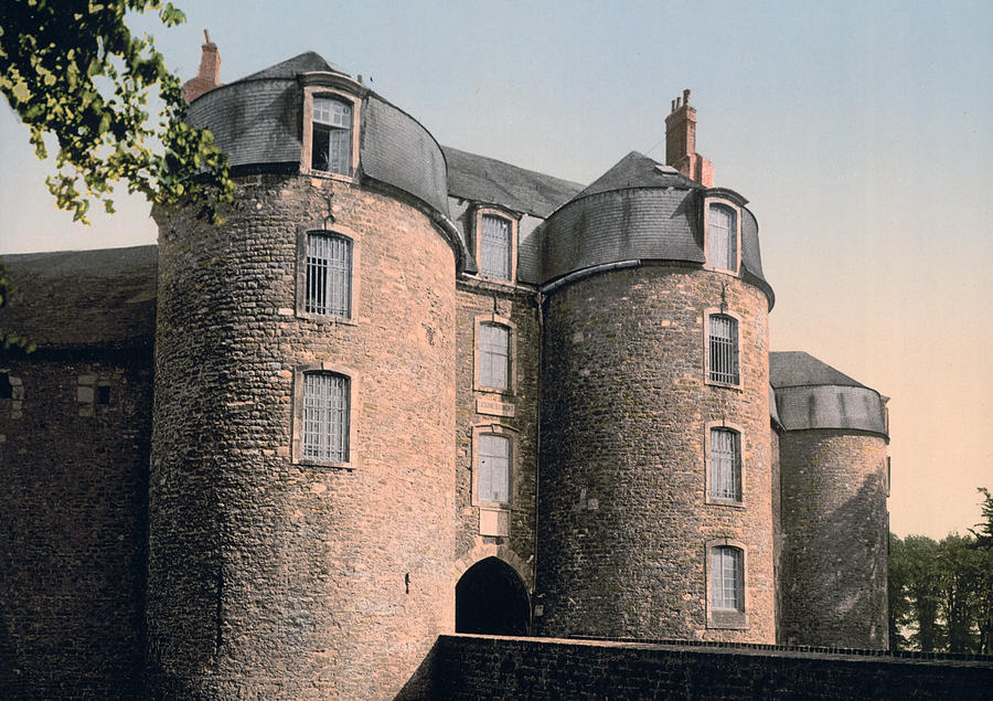 Boulogne - France - The Old Castle Photograph by International  Images