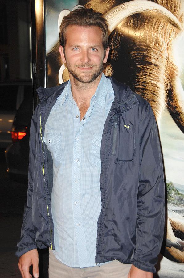 Bradley Cooper At Arrivals For Hangover Photograph by Everett