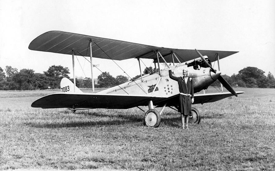 Briarcliff, Ny--miss Amelia Earhart Photograph by Everett - Fine Art ...