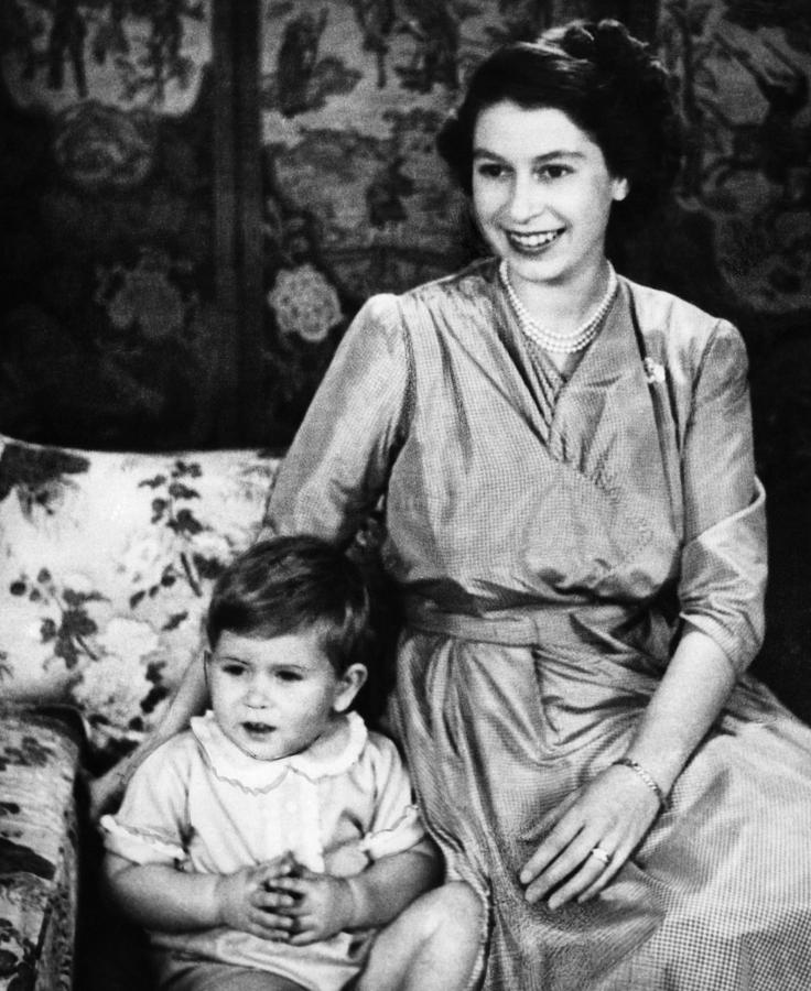 Queen Elizabeth Ii Photograph - British Royal Family. Future Prince by Everett