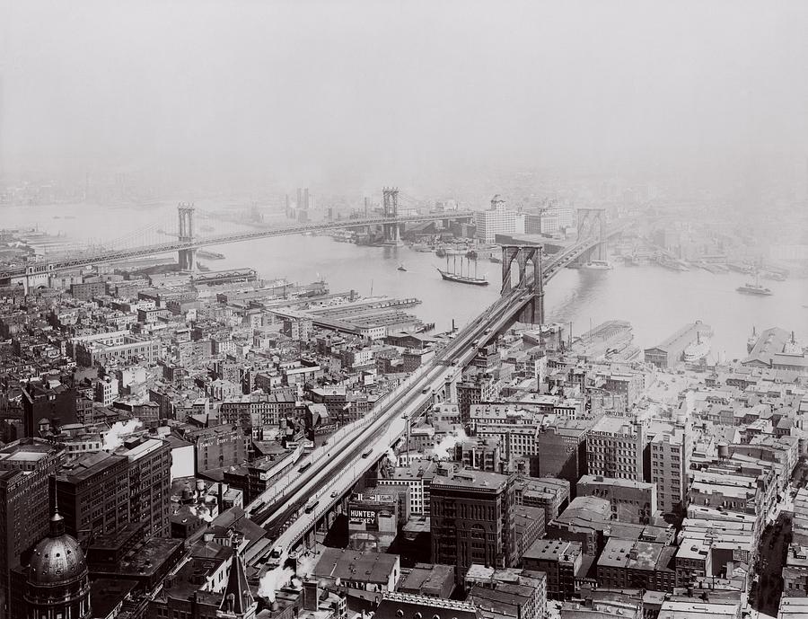 Brooklyn Bridge And Manhattan Bridges Photograph by Everett