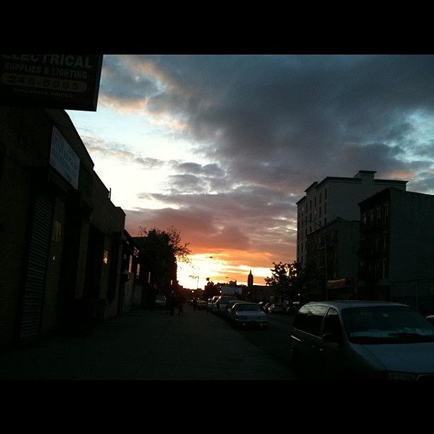 Sunset Photograph - Brooklyn Sunset by Fern Fiddlehead