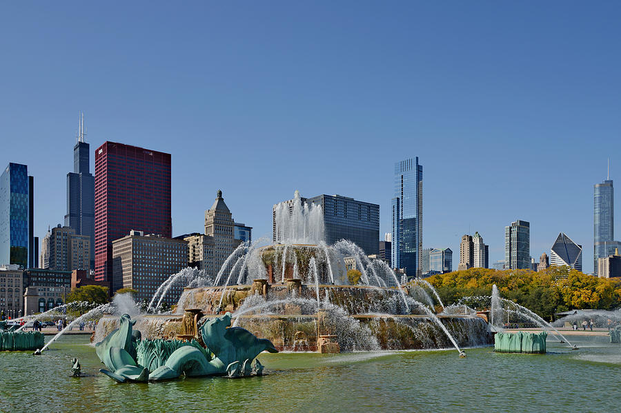 Fountain Photograph - Buckingham Fountain Chicago by Alexandra Till