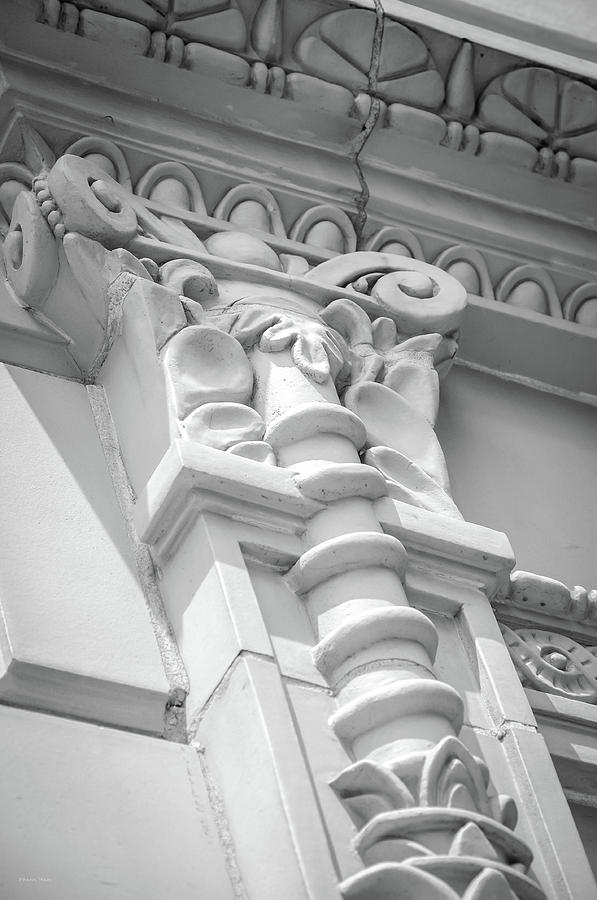 Building Detail - Washington DC Photograph by Frank Mari