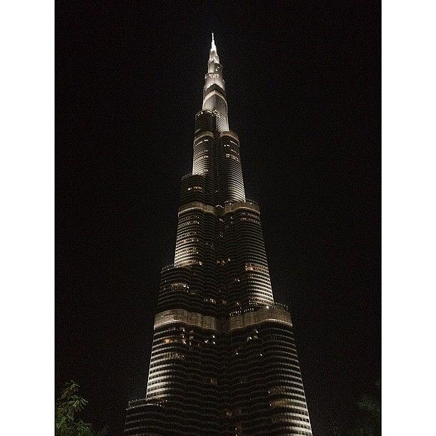 Dubai Photograph - Burj Khalifa, 0,5 миллиарда by Denis Dynin