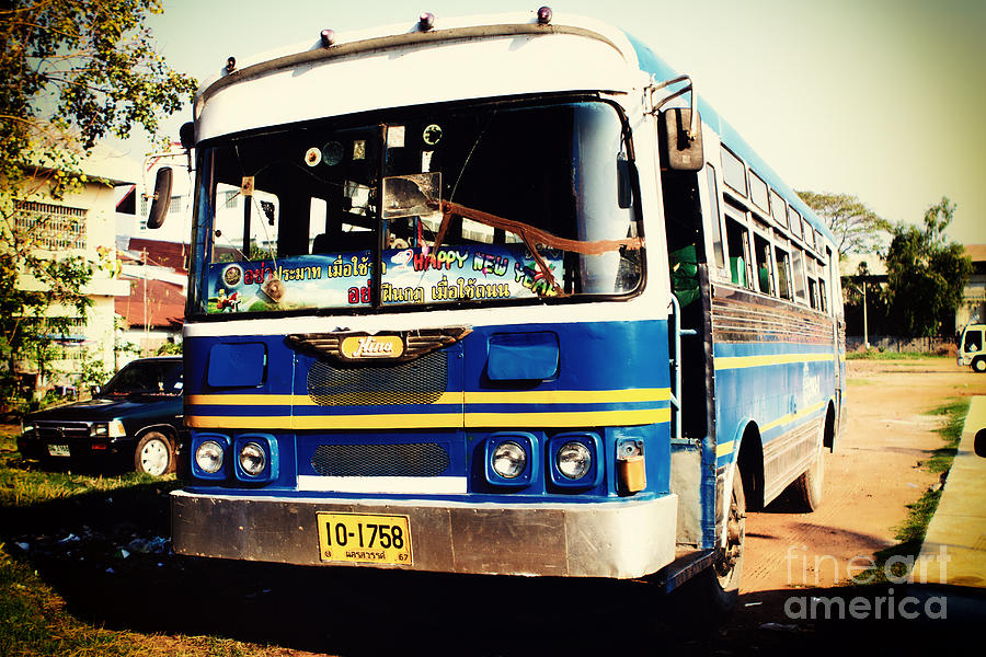 Transportation Photograph - Bus Nostalgia by Thanh Tran