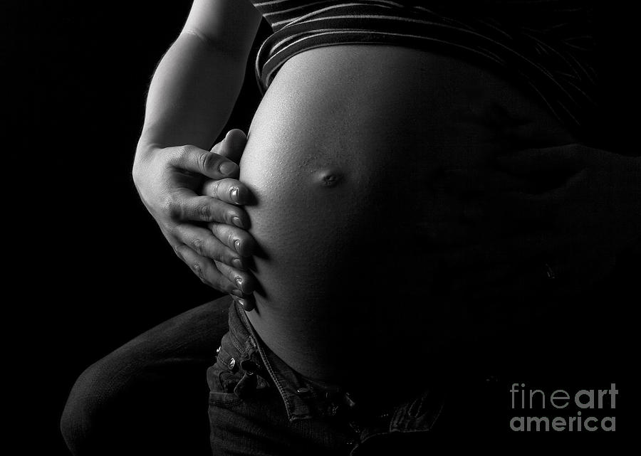 BW belly Bedaine Noir et Blanc by Nicole Cloutier Photographie Evolution Photography