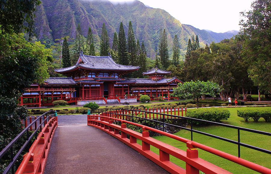 Byodo-In Photograph by Craig Wood
