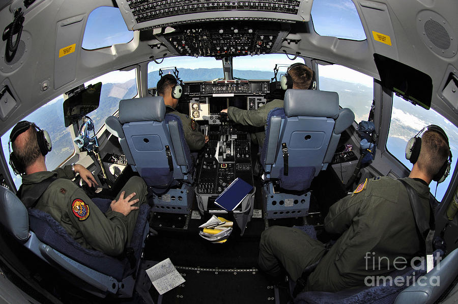 C-17 Globemaster IIi Crew Members View Photograph