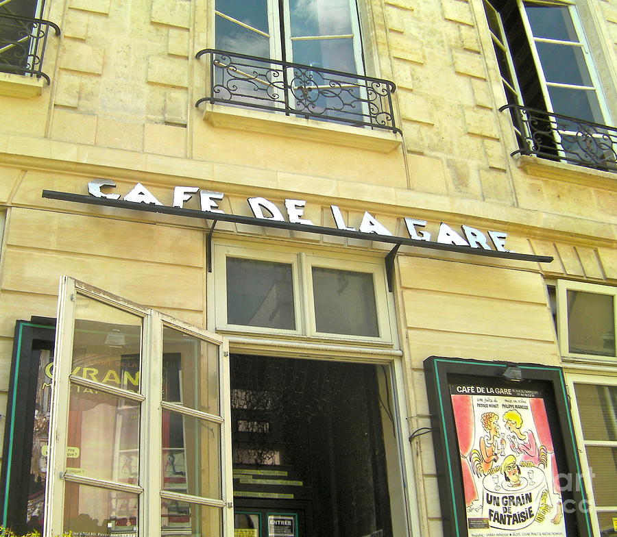 Cafe De La Gare Mixed Media by Lauren Serene