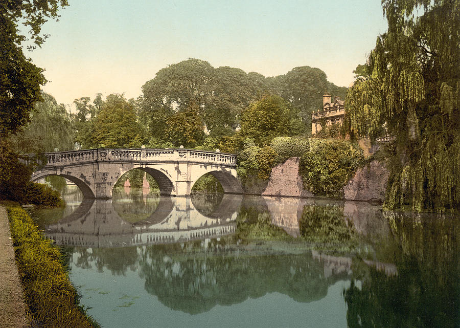 Cambridge - England - Clare College and Bridge Photograph by International  Images