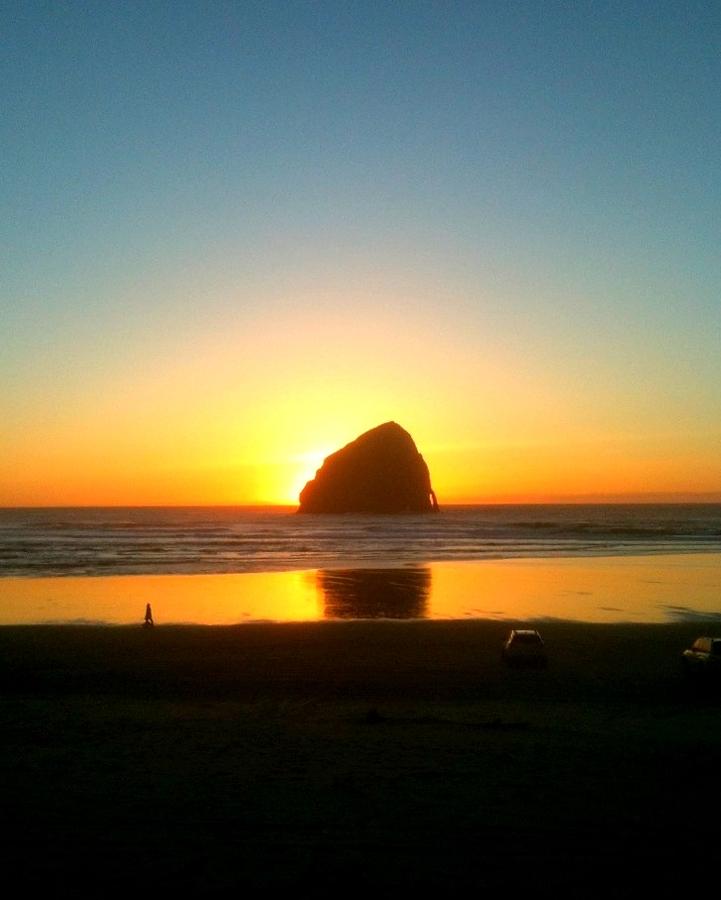 Canon Beach Sunset Photograph by Vicki Coover - Fine Art America