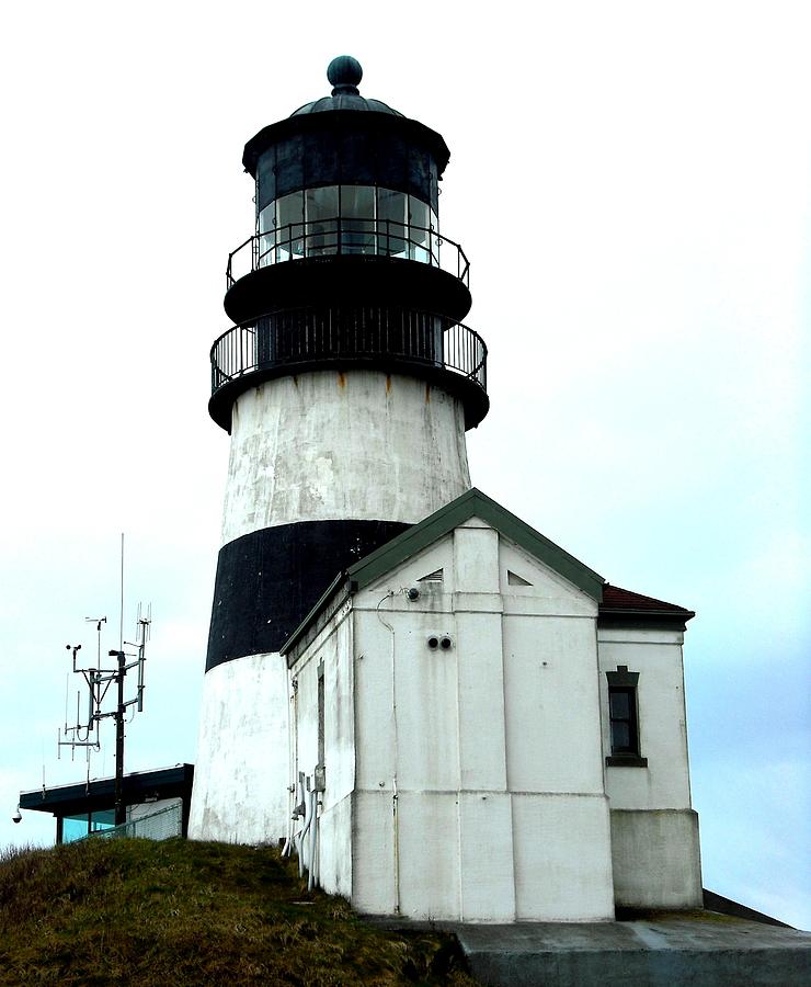Cape Disappointment Lighthouse Photograph by Kelly Manning