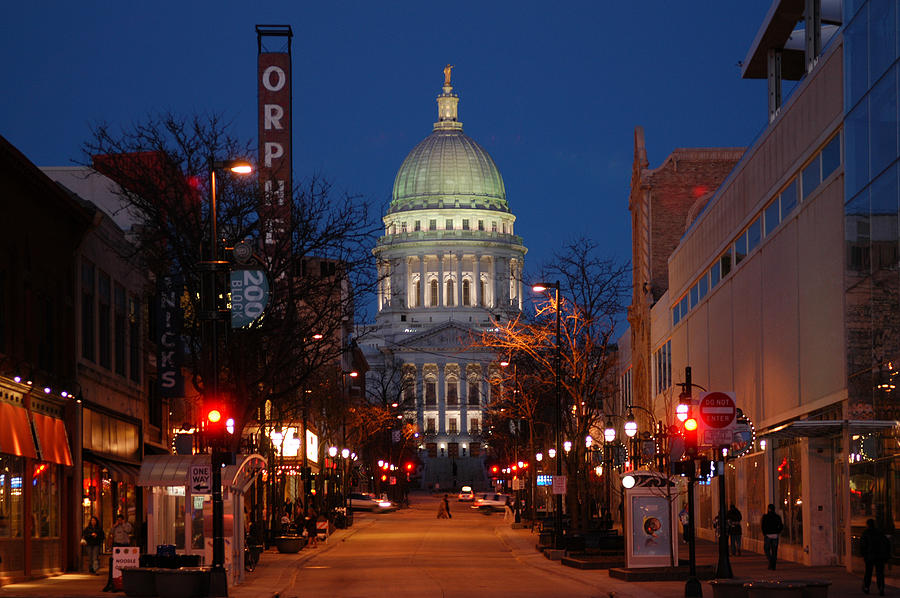 Capital Madison Wi Photograph by Kelvin Andow