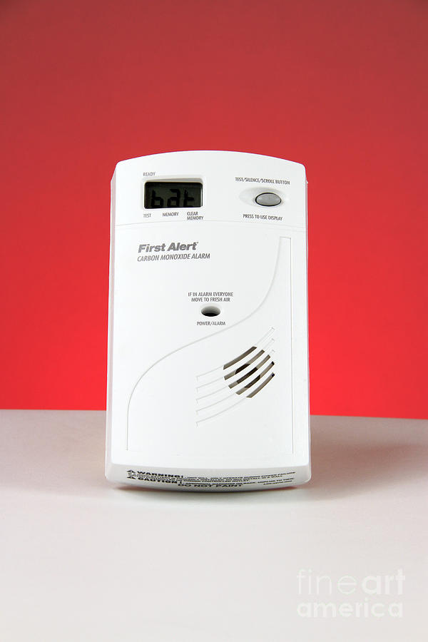 Carbon Monoxide Detector Photograph by Photo Researchers, Inc.