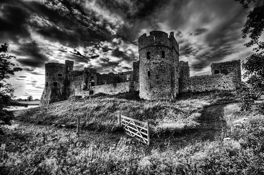Carew Castle Pembrokeshire 4 Mono Photograph by Steve Purnell