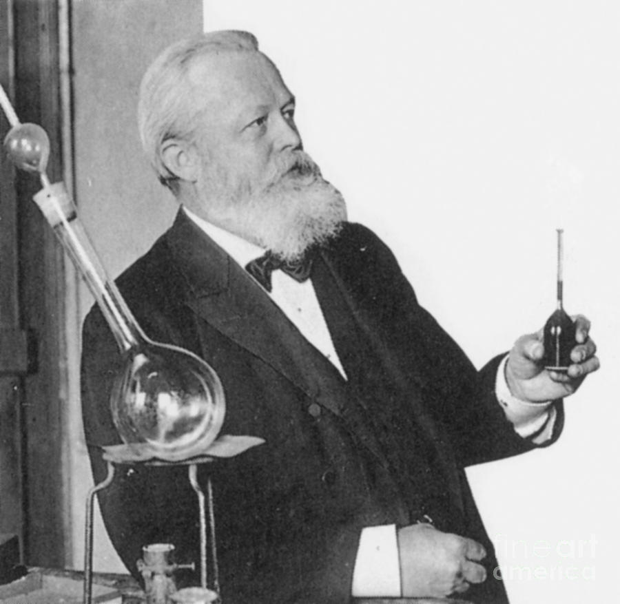 Carl Von Linde, German Inventor Photograph by Science Source