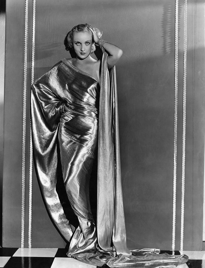 Carole Lombard, In A Paramount Photograph by Everett