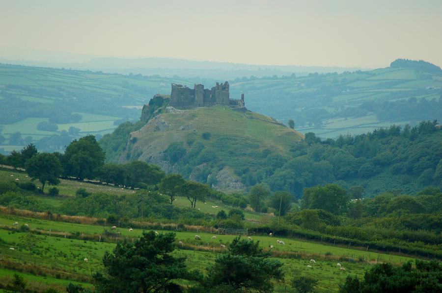 Carreg Cennen Castle Photograph by Tam Ryan