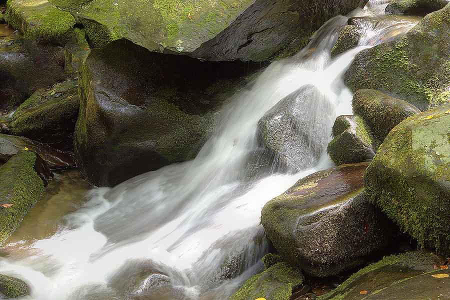 Cascades 2 at Roaring Fork Photograph by Mike Aldridge - Fine Art America