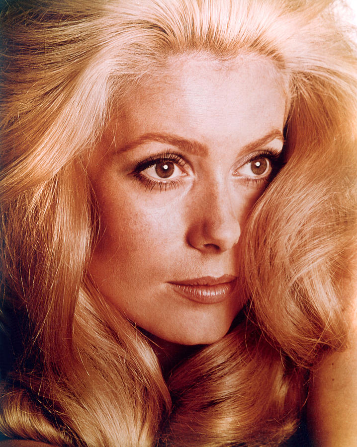 芸術写真 Catherine Deneuve Catherine Deneuve - Photographic print for sale