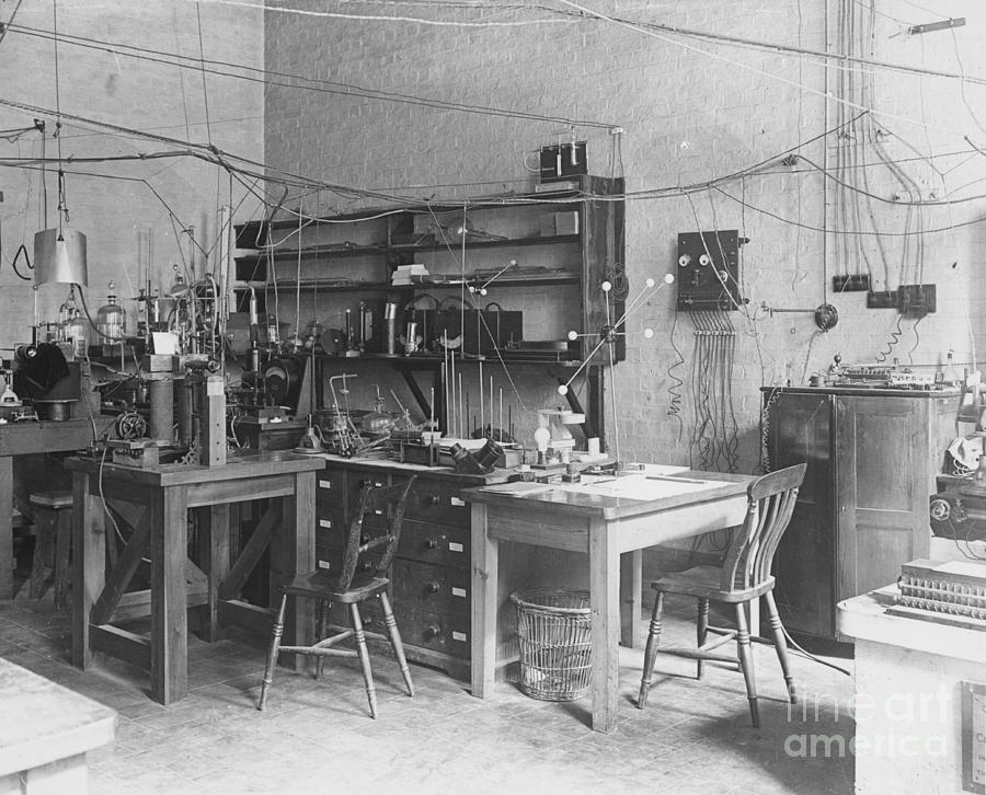 Cavendish Laboratory Photograph by Omikron - Fine Art America