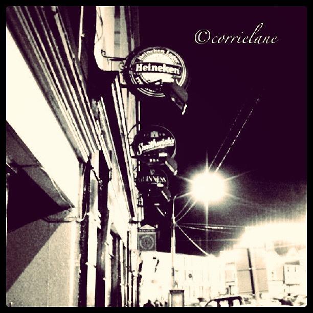 Bars Photograph - Cerveza by Corrie Pannell Fleming