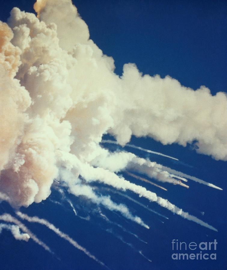 Challenger Explosion Photograph by NASA/Science Source