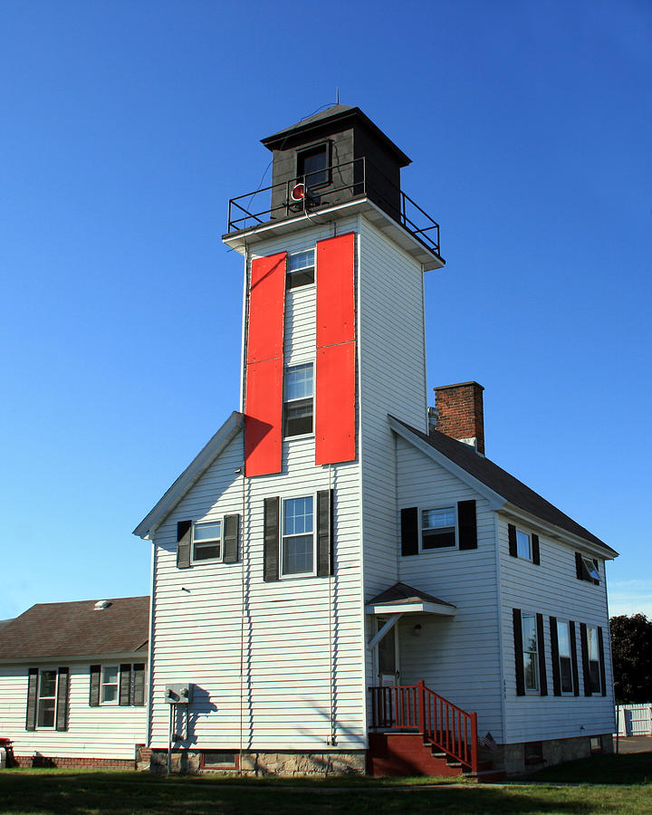 Cheboygan River Front Range Lighthouse Photograph by George Jones