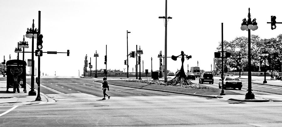 Black And White Photograph - Chicago 2010 by Frank Winters