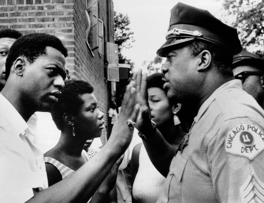 Chicago African American Policeman Photograph by Everett - Fine Art America