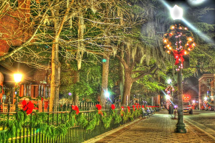 Christmas In New Bern Nc Photograph by Norman Crostic