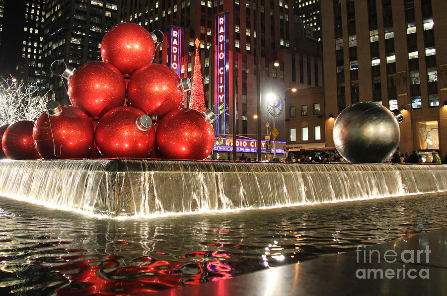 Christmas in NYC at Radio City Music Hall Photograph by Lee Dos Santos
