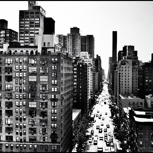 New York City Photograph - ✨city Avenue✨ by Nikos Vosniadis