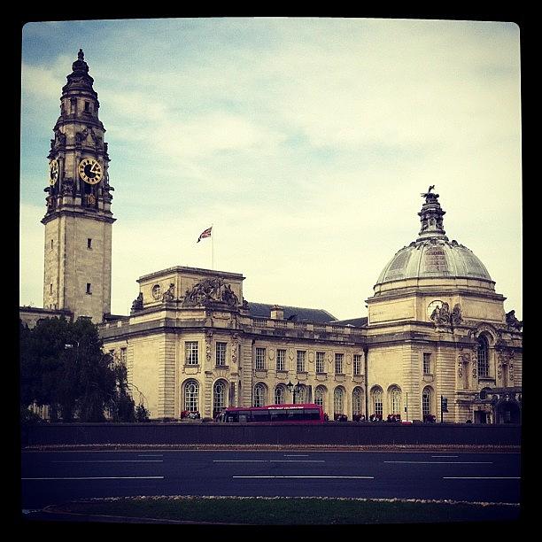 City Hall, Cardiff Photograph by Bence Szabo