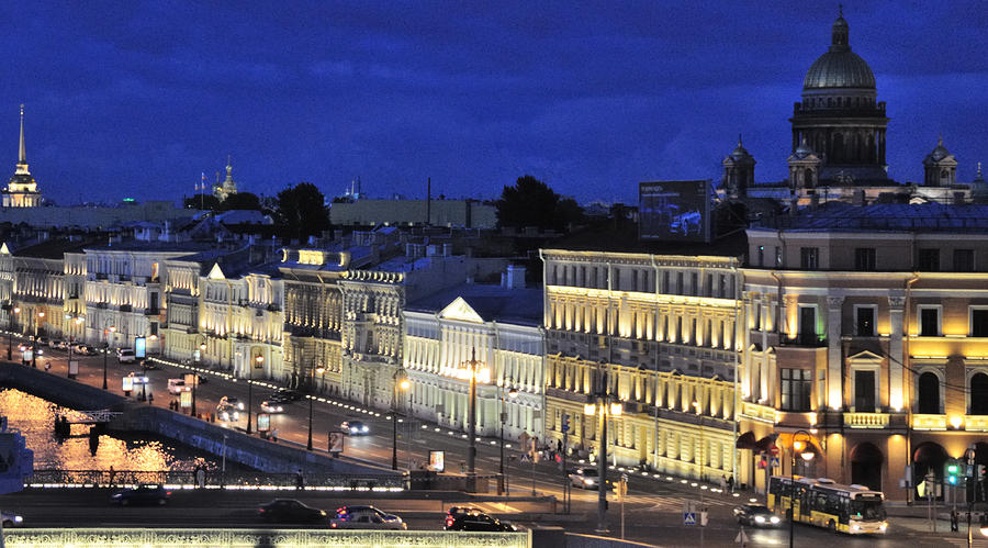 St. Petersburg Photograph - City Lights by Frank Remar