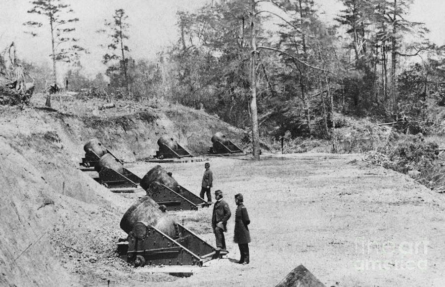 Civil War Mortar Battery Photograph by Photo Researchers