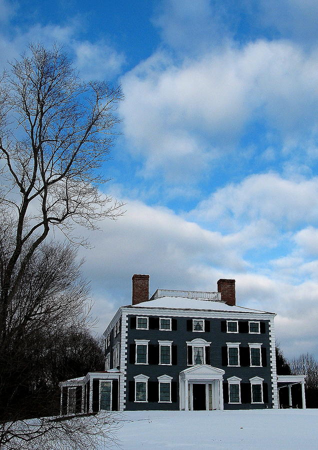 Colonial Mansion Photograph by Jeff Heimlich