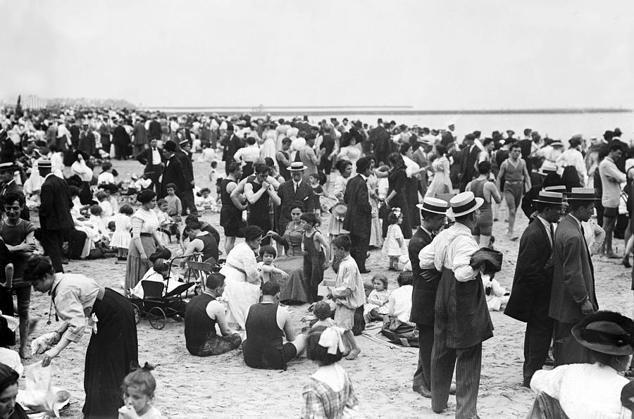 Coney Island New York - 1912 Photograph by International  Images
