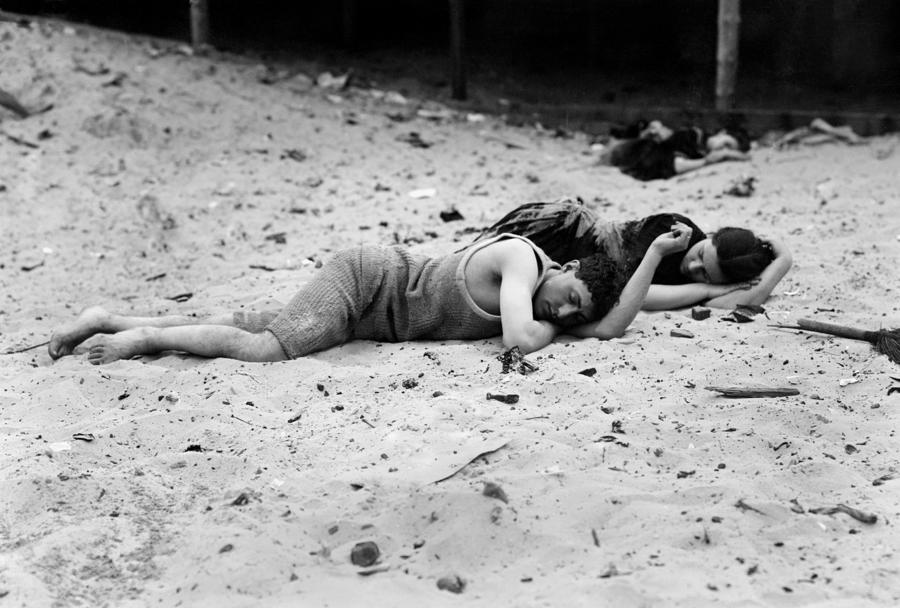 Coney Island: Sleeping Photograph by Granger