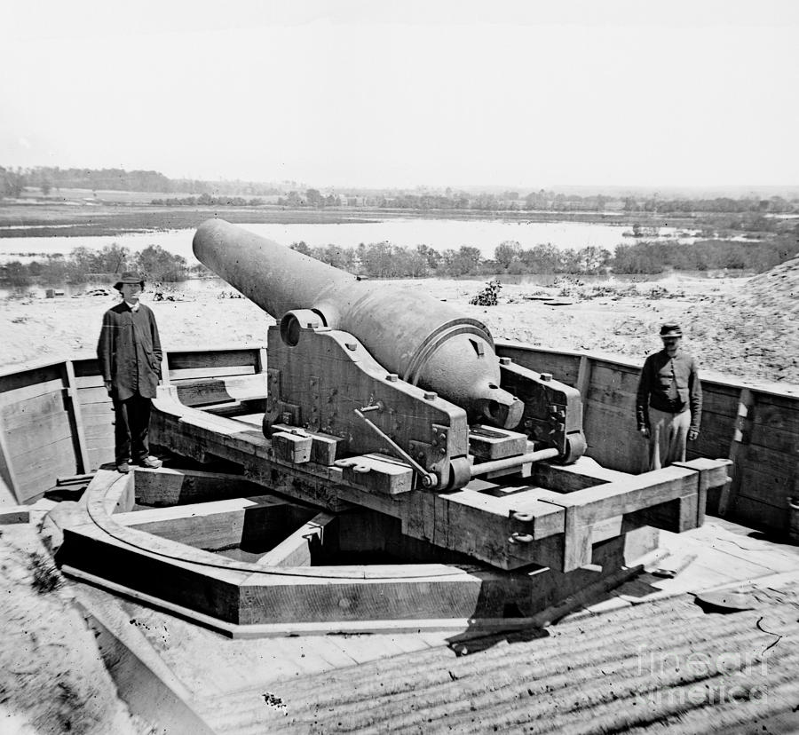 Confederate Battery, 1865 Photograph by Granger