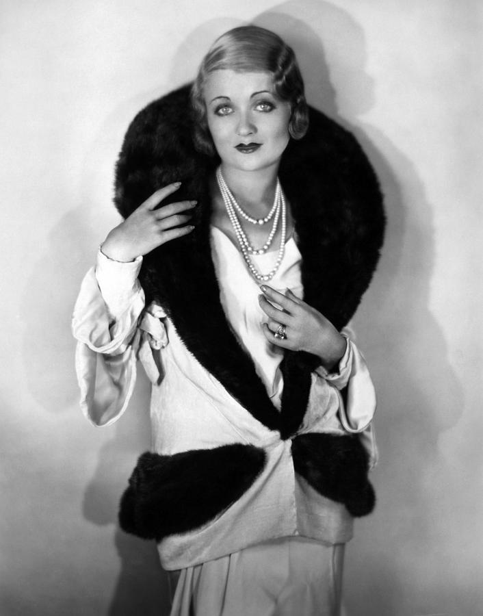 Constance Bennett, 1930 Photograph by Everett
